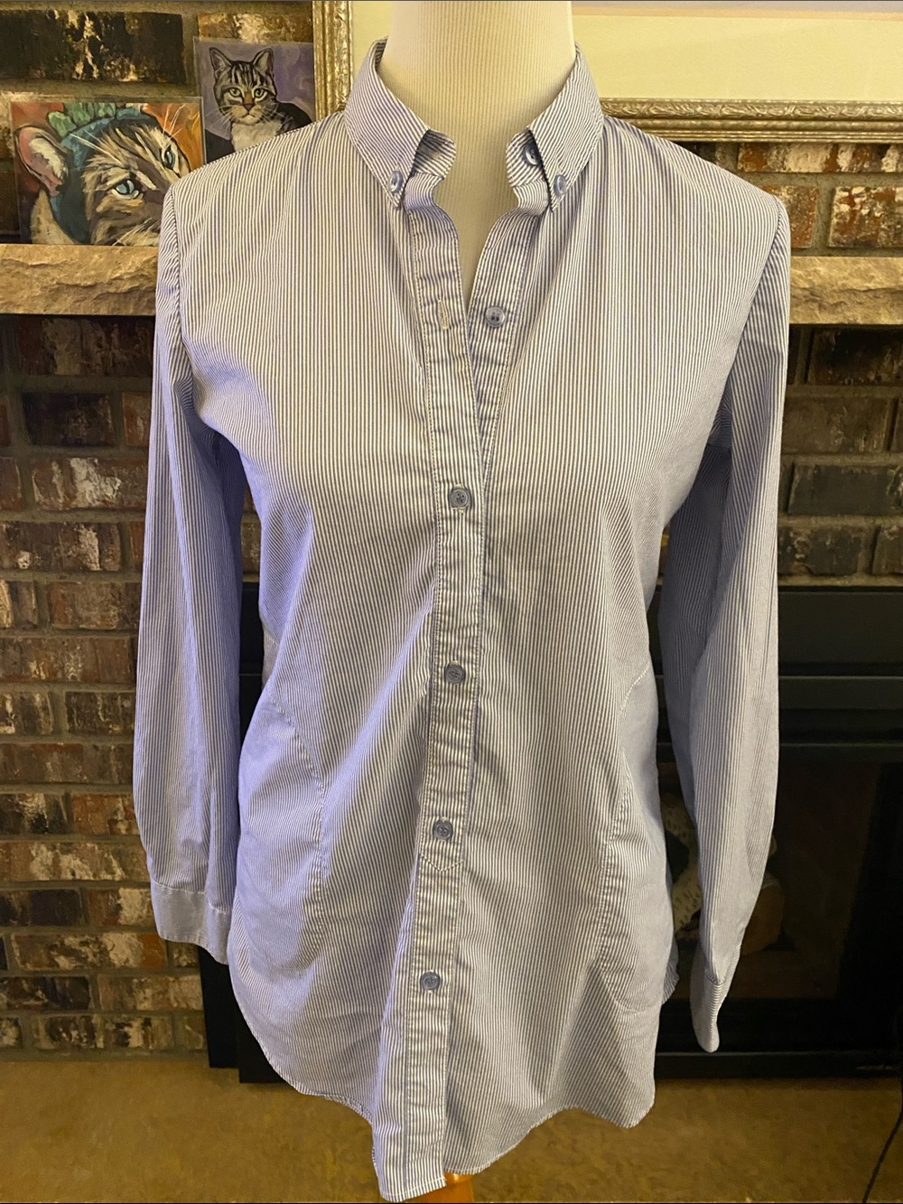 NEW YORK & COMPANY stretch pinstripe cotton blend button up blouse. Front pocket